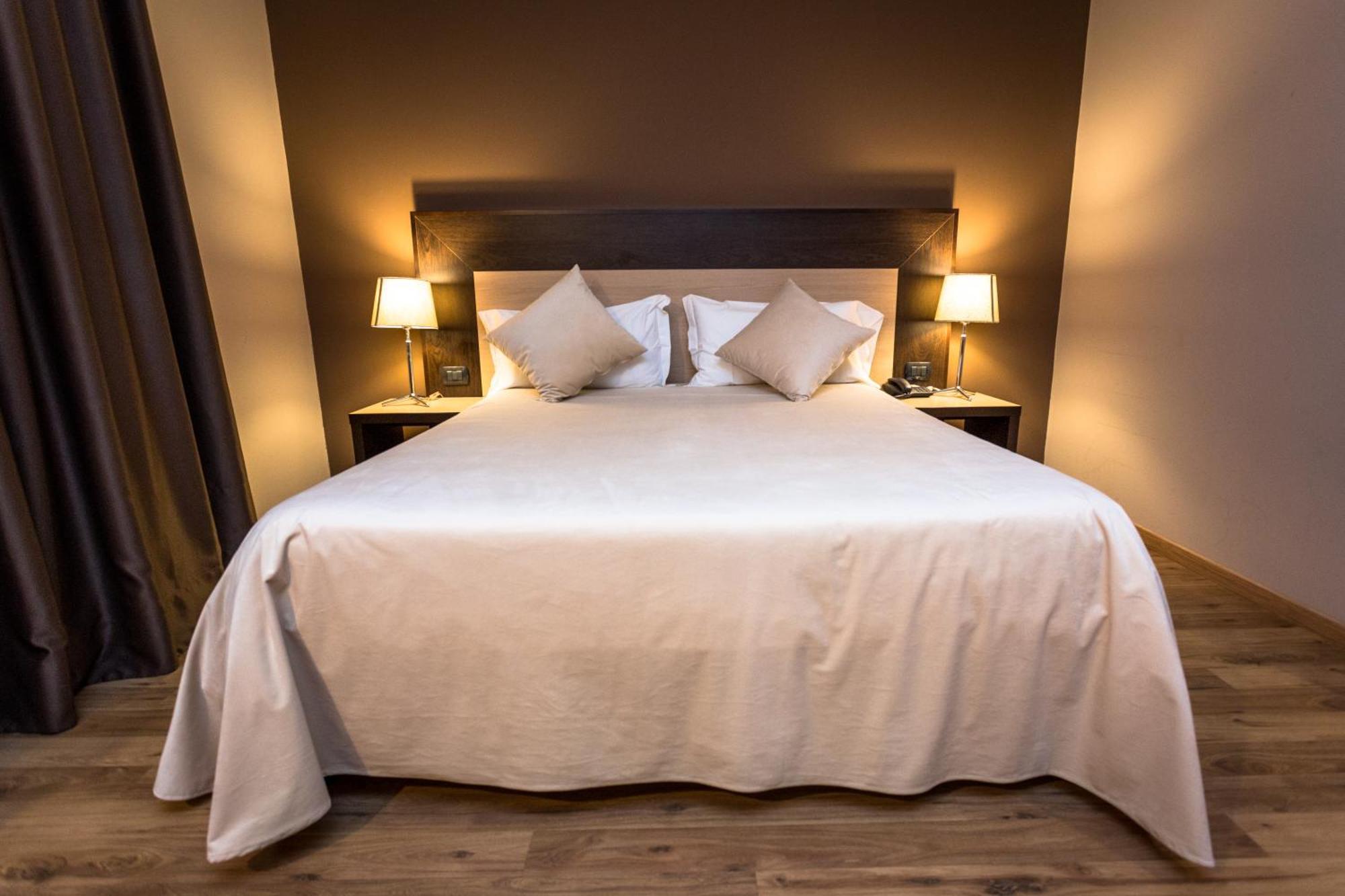 Hotel Don Camillo 브레셀로 외부 사진