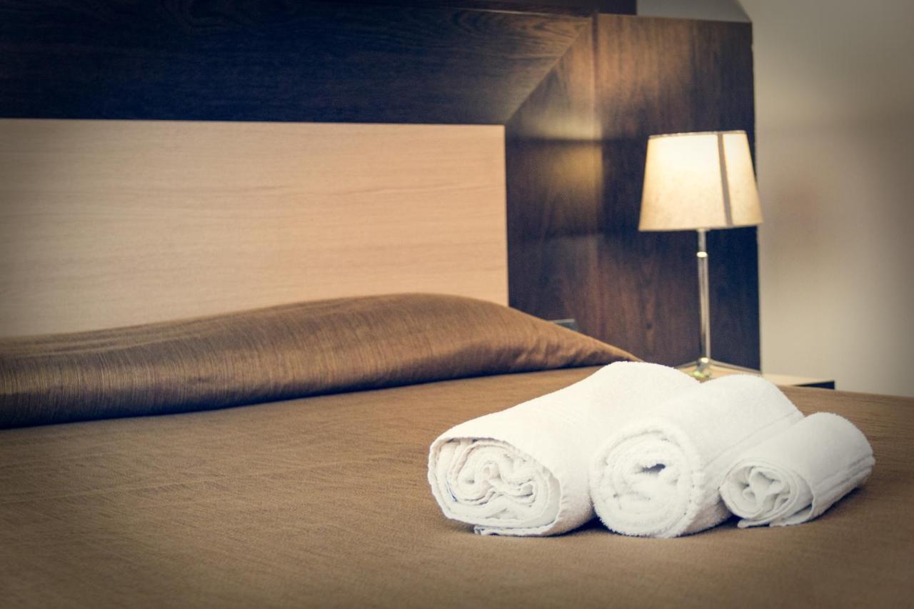 Hotel Don Camillo 브레셀로 외부 사진