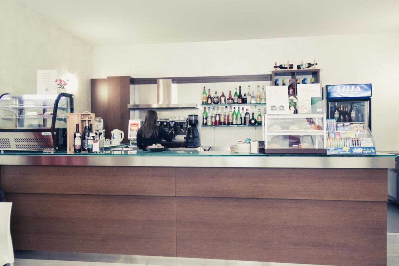 Hotel Don Camillo 브레셀로 외부 사진