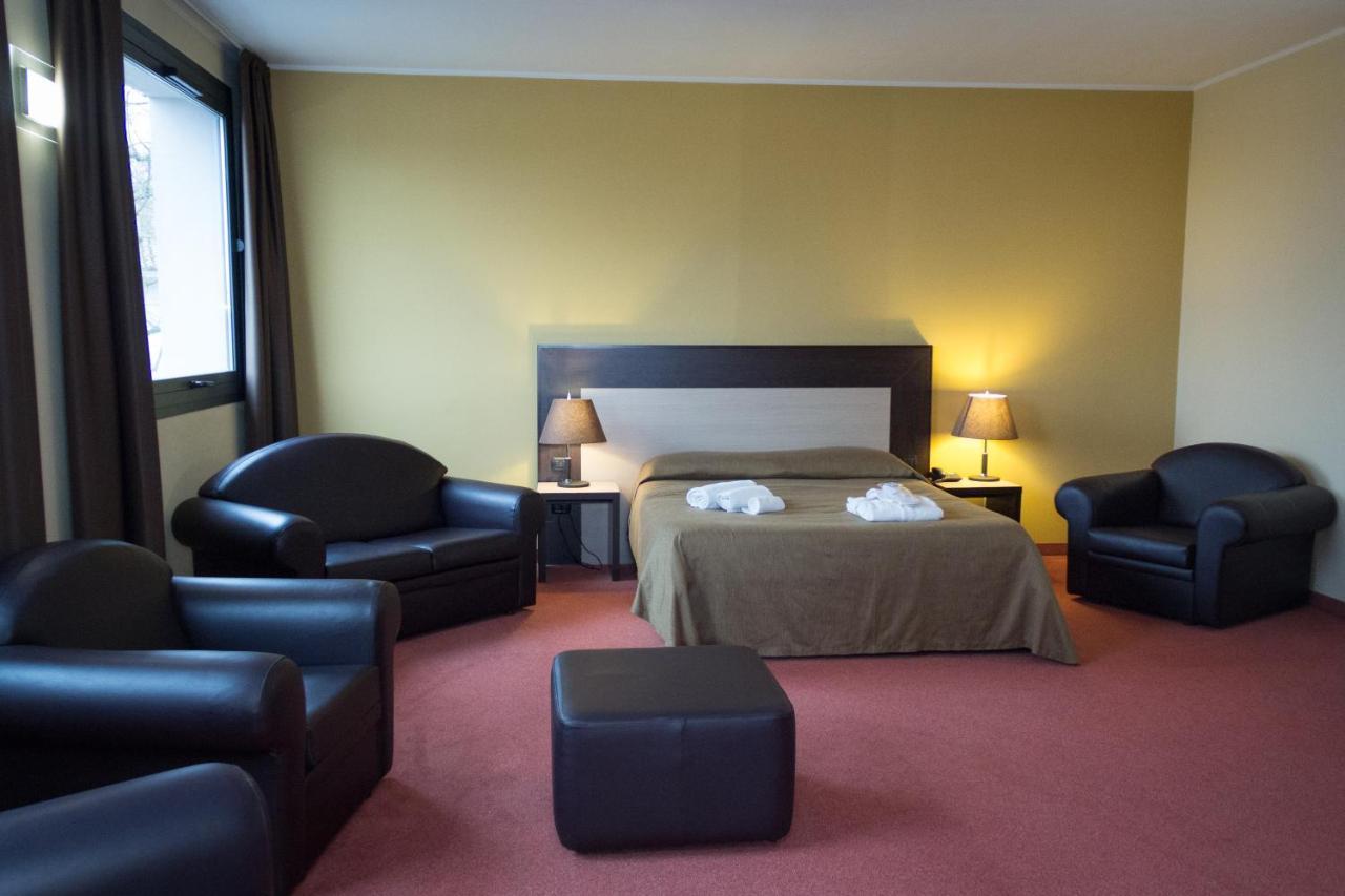 Hotel Don Camillo 브레셀로 외부 사진